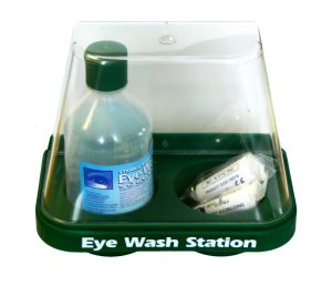 eyes eyewash eyes eyewash